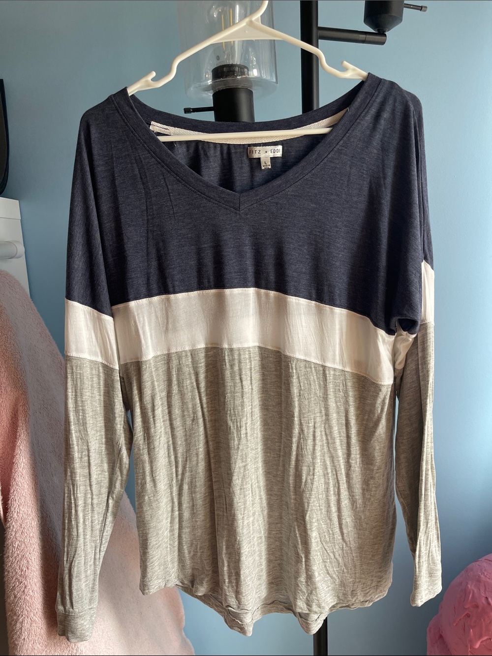 Daytrip Colorblock V-Neck Long Sleeve Top - Navy, White & Light Gray